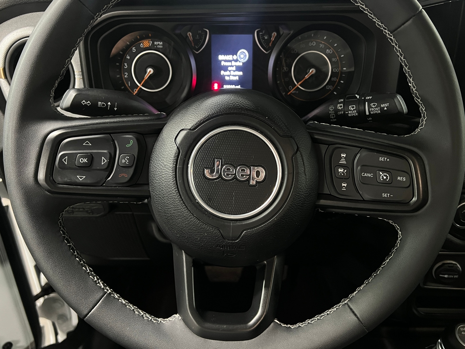 Thumbnail: 2025 Jeep Wrangler - 5