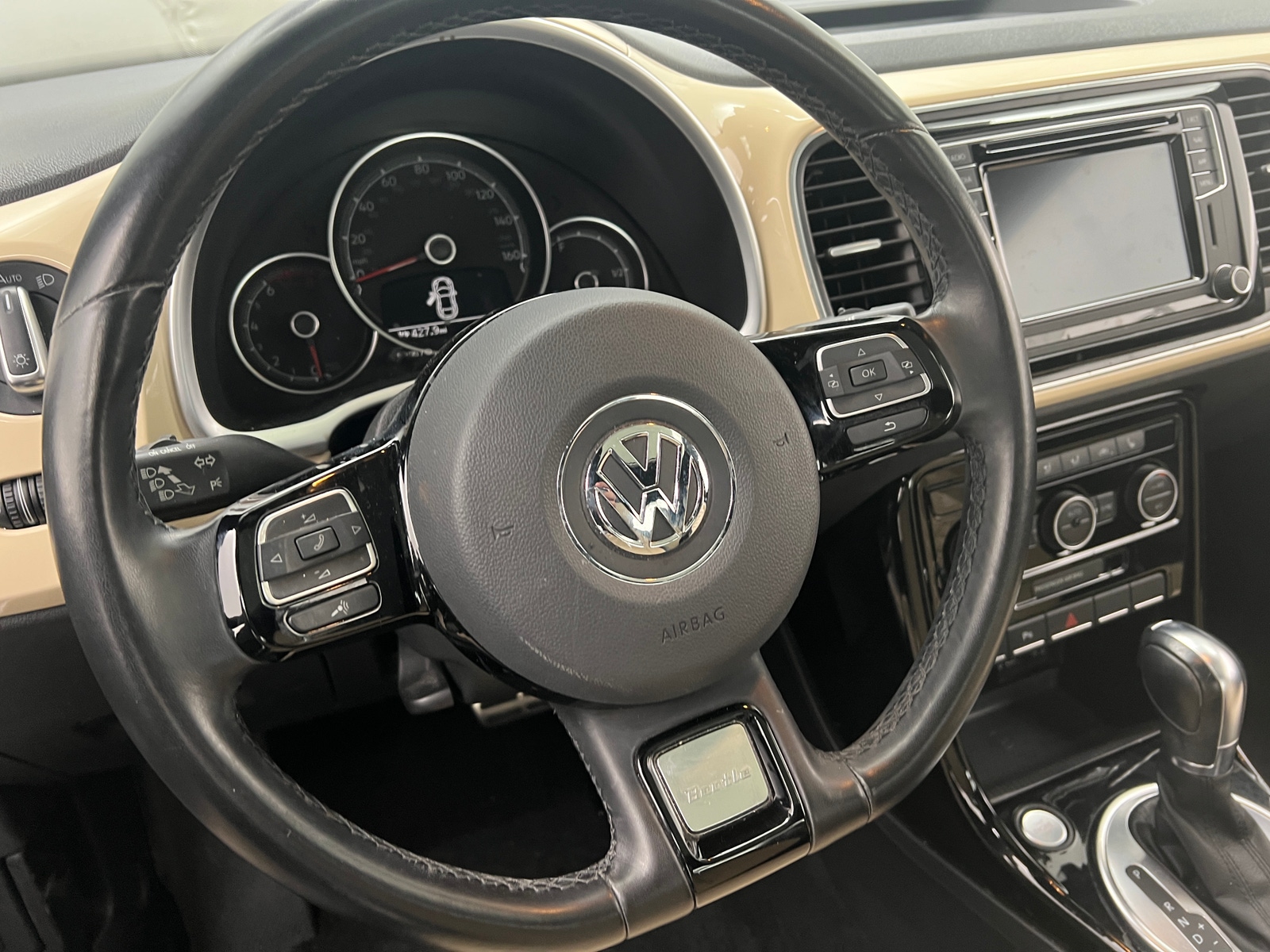 Thumbnail: 2019 Volkswagen Beetle - 4