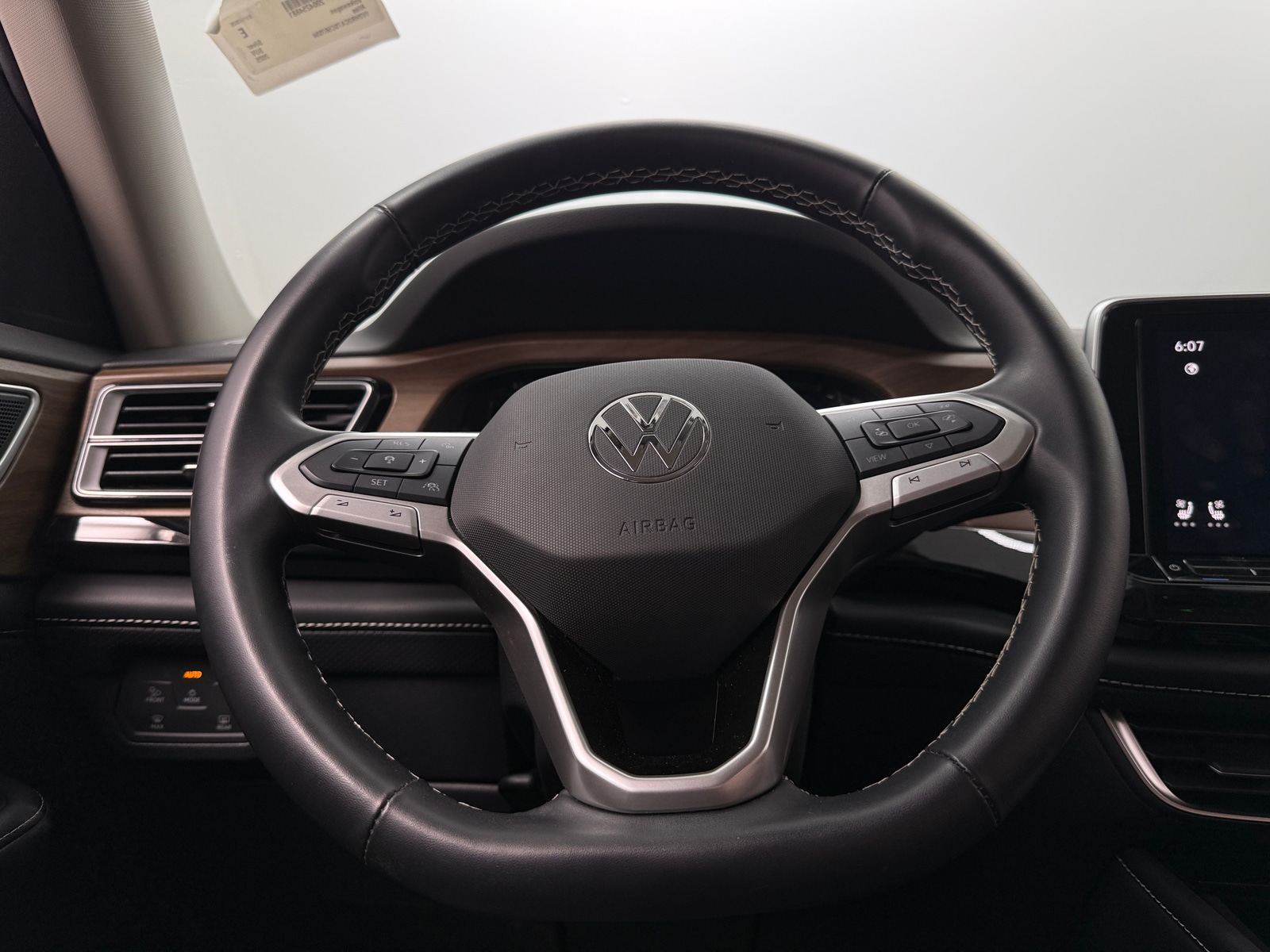 Thumbnail: 2025 Volkswagen Atlas - 4