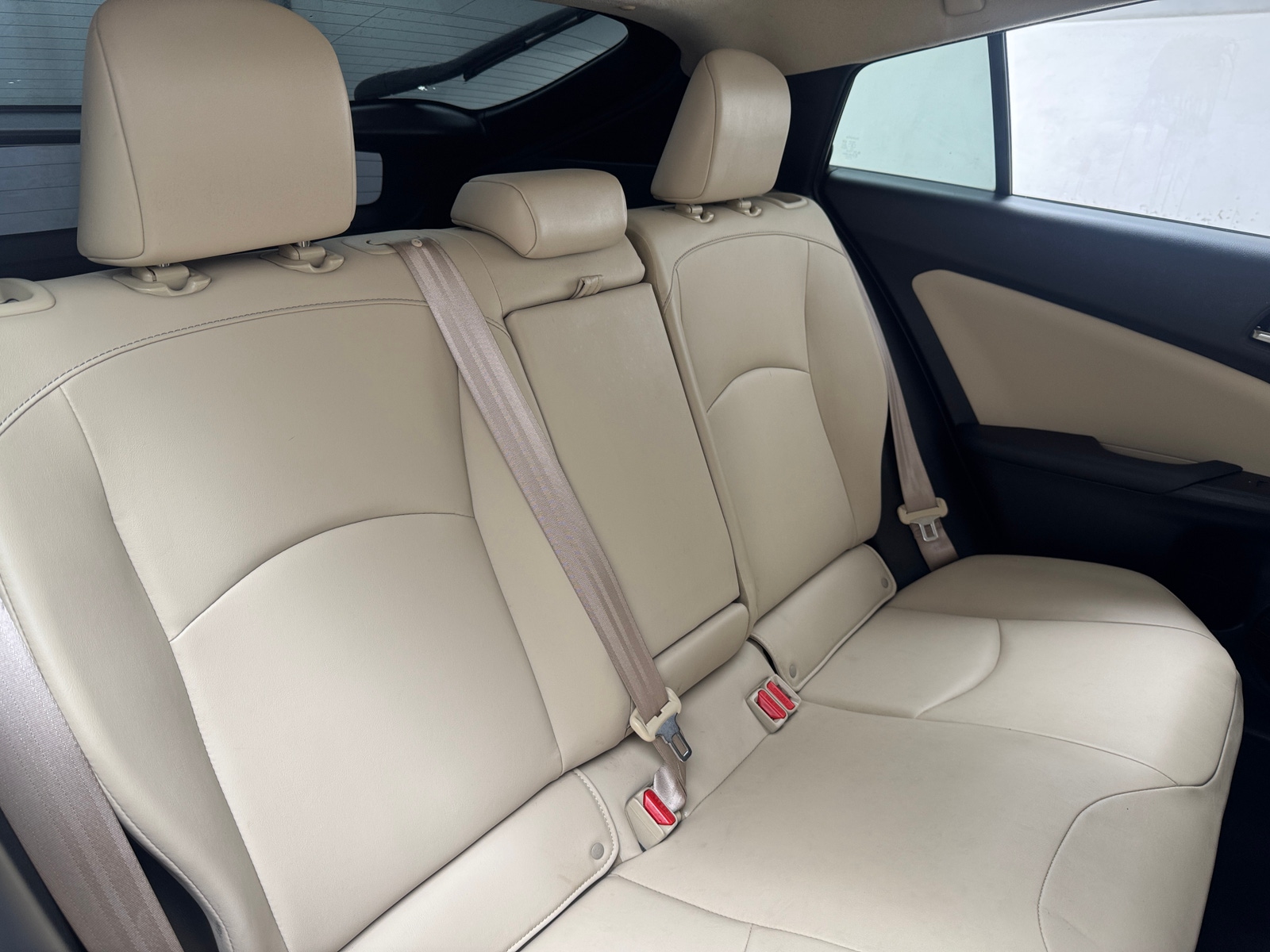 Thumbnail: 2020 Toyota Prius - 6