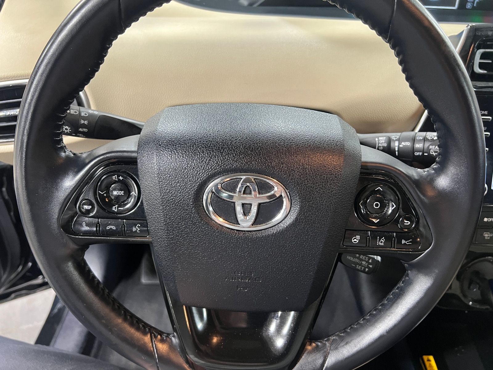 Thumbnail: 2020 Toyota Prius - 5