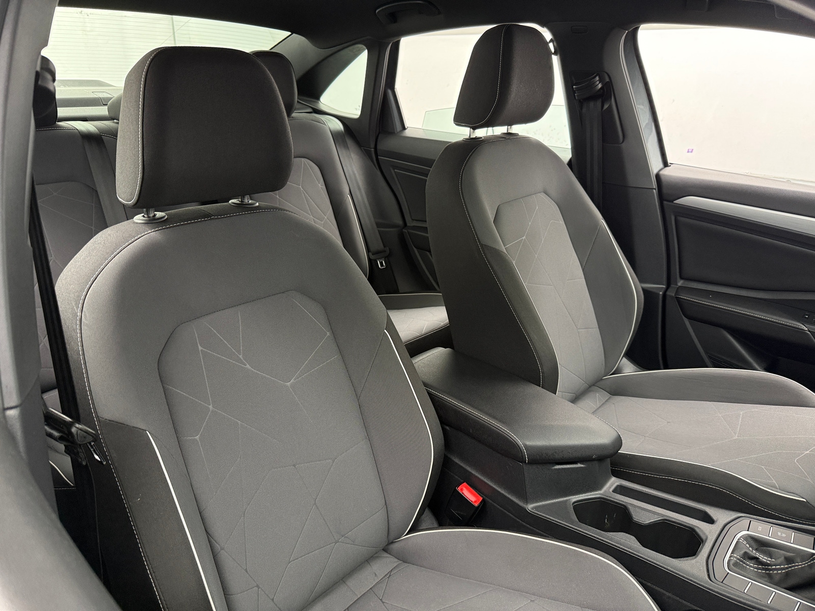 Thumbnail: 2025 Volkswagen Jetta - 2