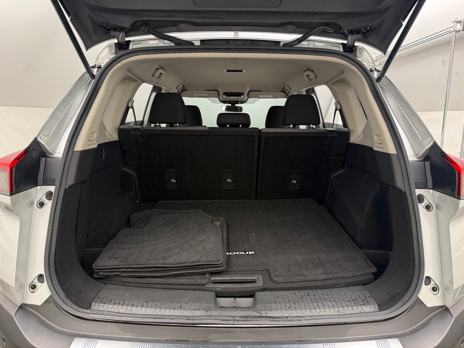 Thumbnail: 2023 Nissan Rogue - 7