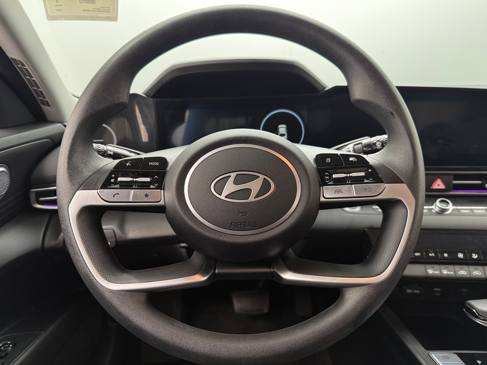 Thumbnail: 2024 Hyundai Elantra - 5