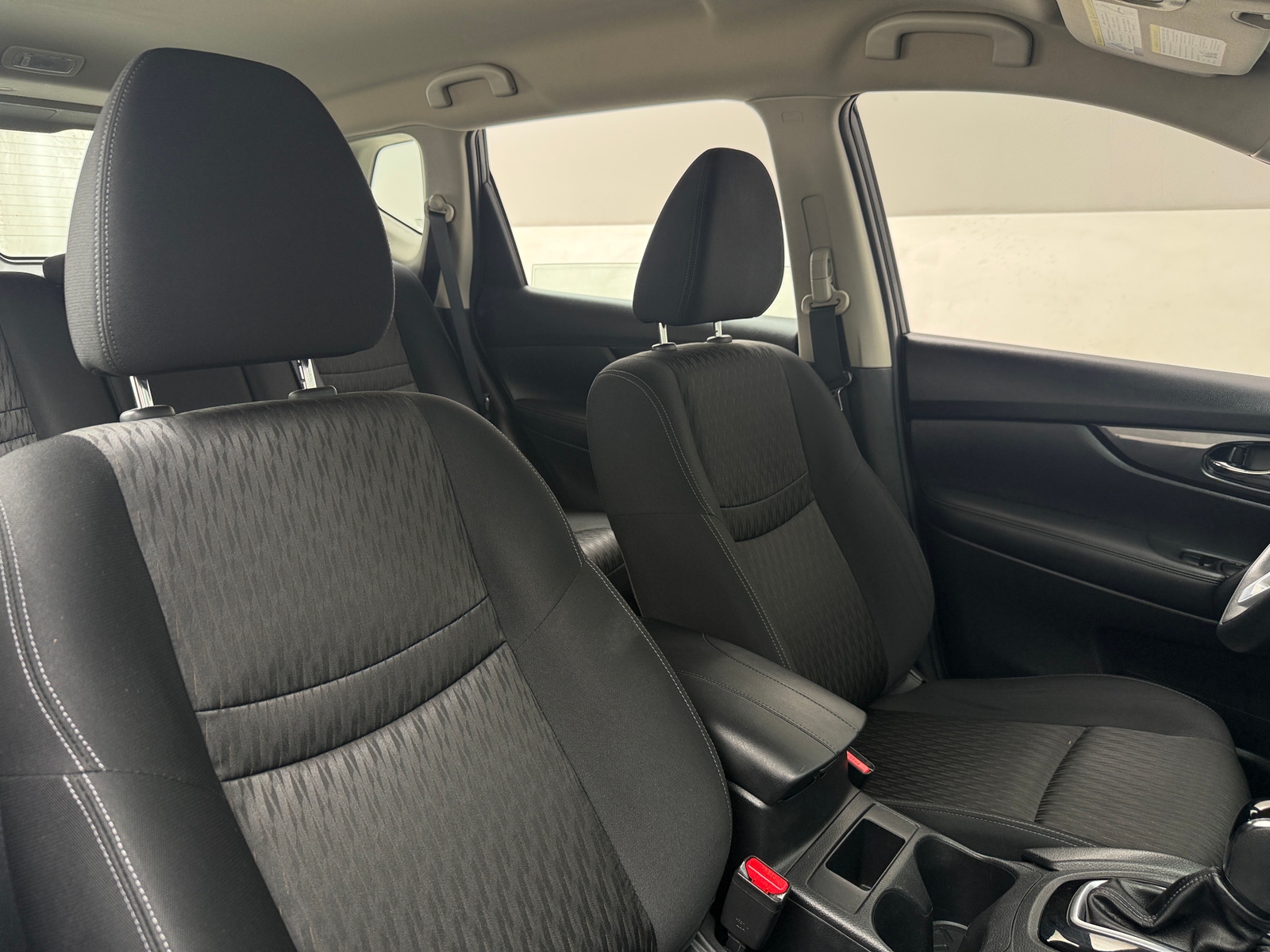 Thumbnail: 2017 Nissan Rogue - 2