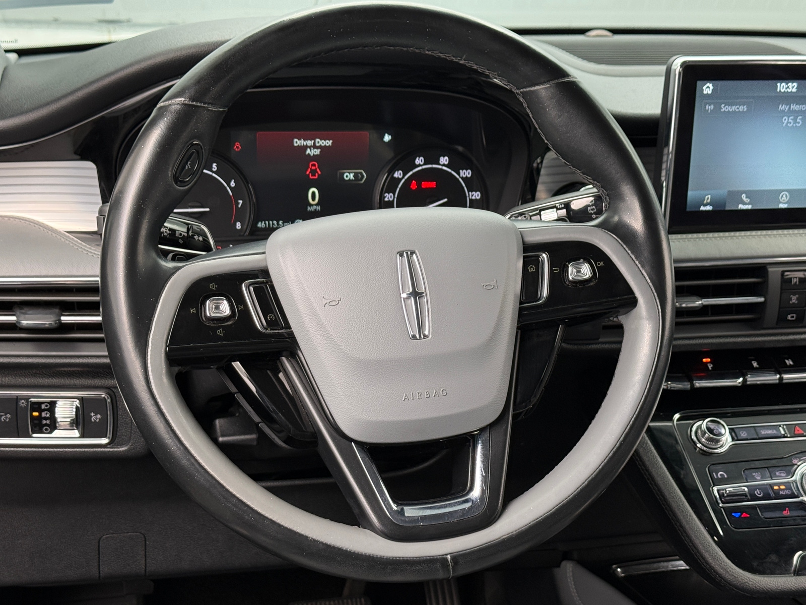 Thumbnail: 2020 Lincoln Corsair - 4