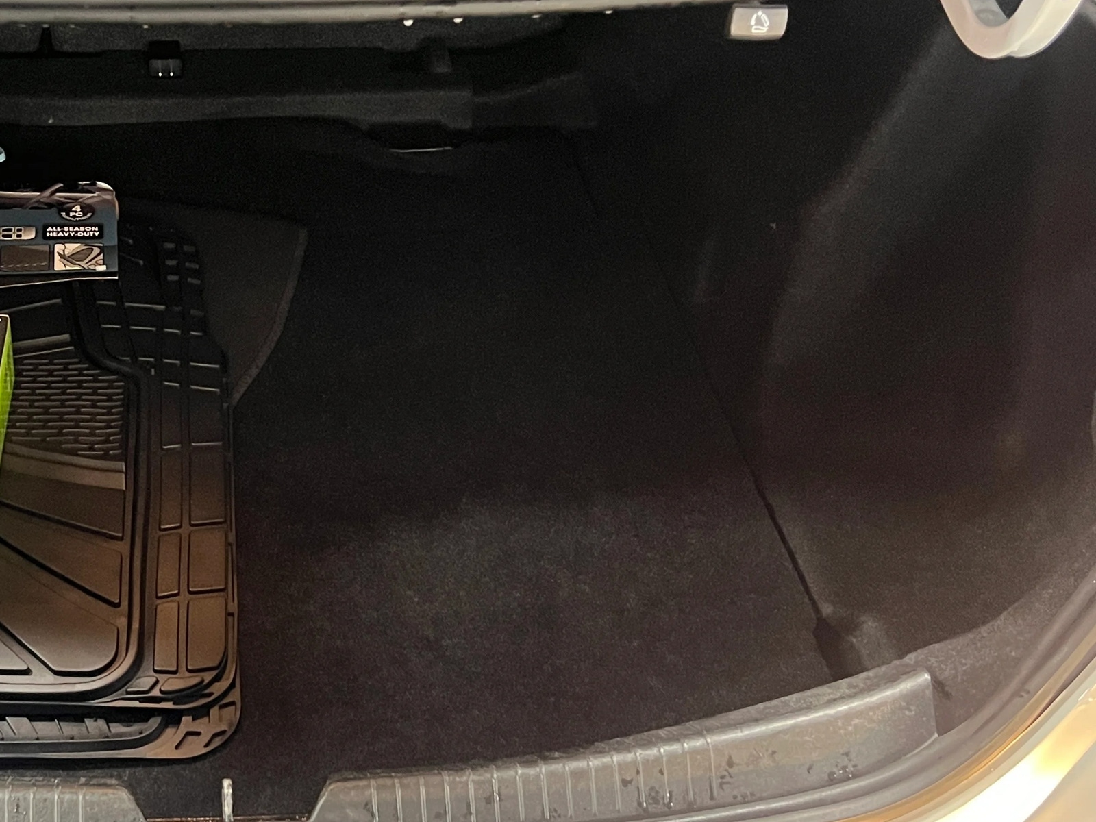 Thumbnail: 2024 Chevrolet Malibu - 7