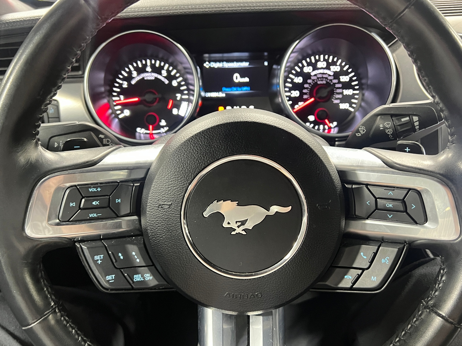 Thumbnail: 2022 Ford Mustang - 4