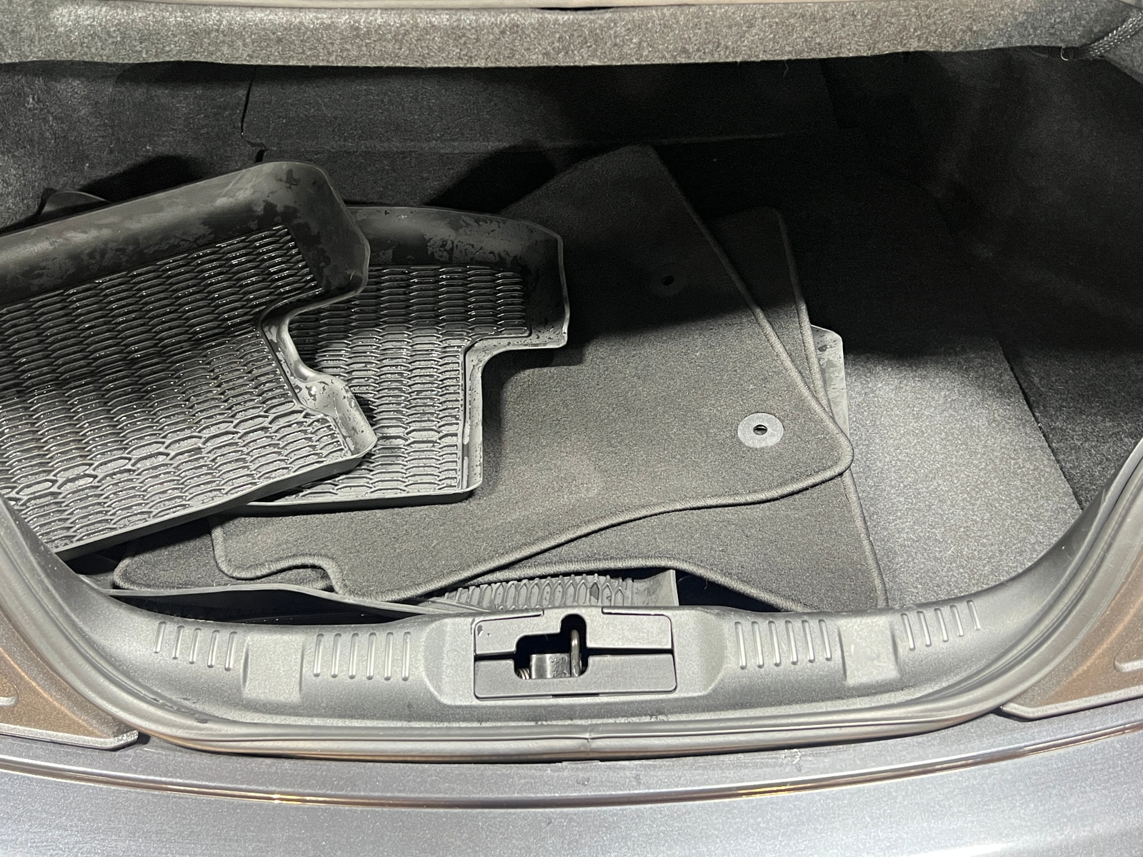 Thumbnail: 2022 Ford Mustang - 6