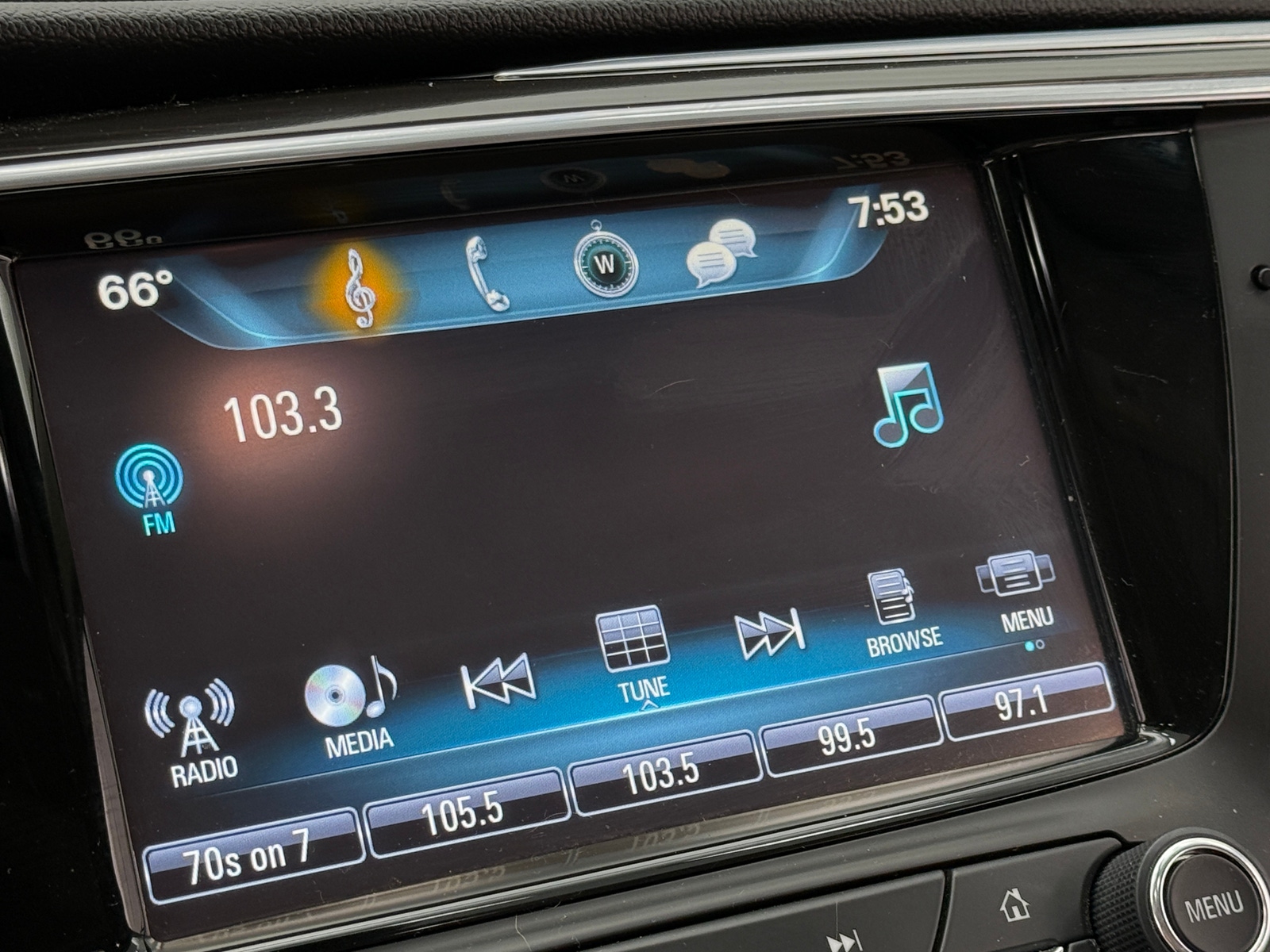 Thumbnail: 2019 Buick Envision - 3