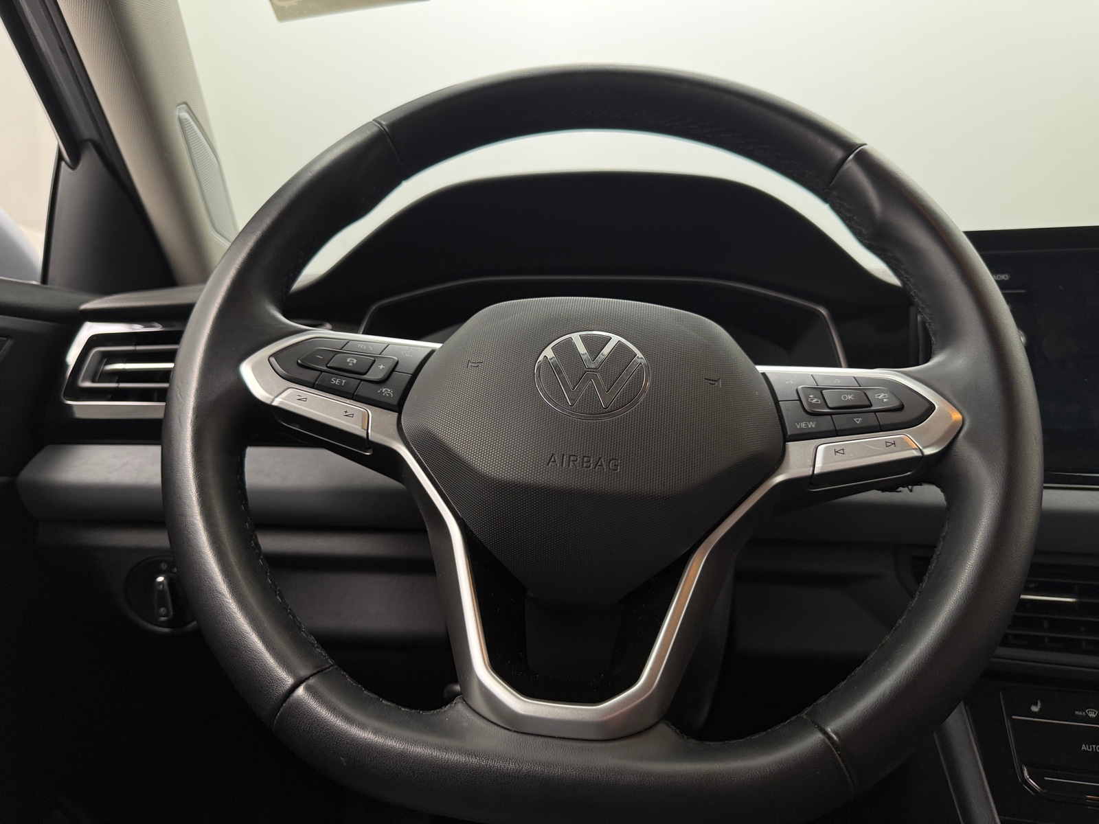 Thumbnail: 2025 Volkswagen Jetta - 4