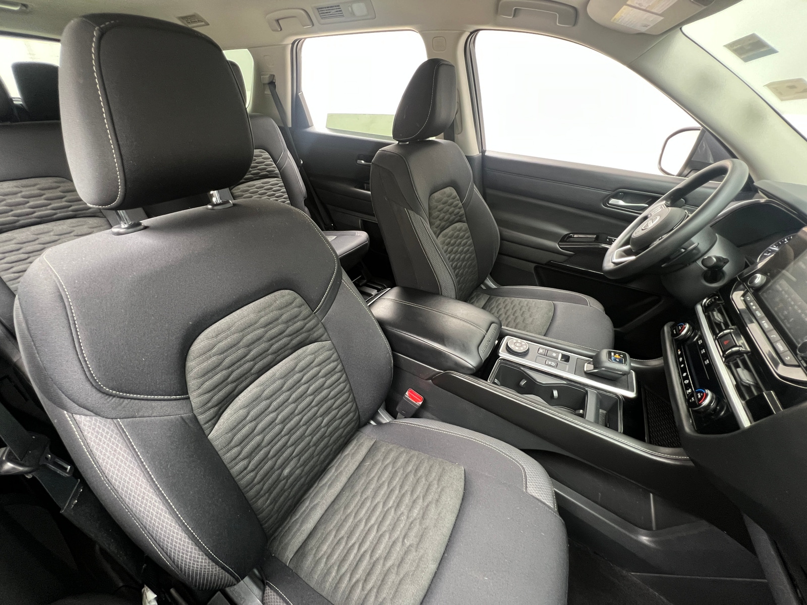 Thumbnail: 2022 Nissan Pathfinder - 2