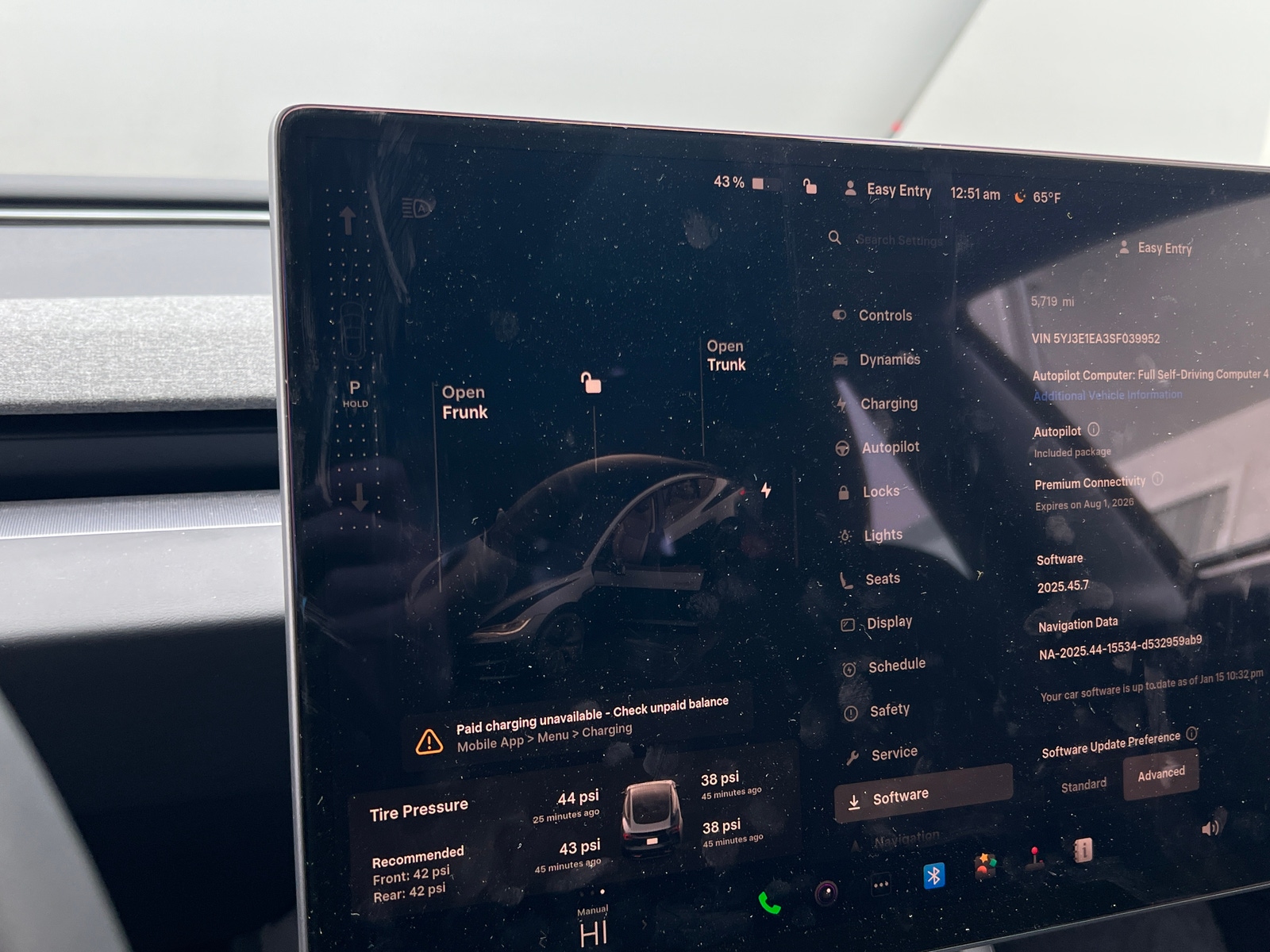 Thumbnail: 2025 Tesla Model 3 - 3