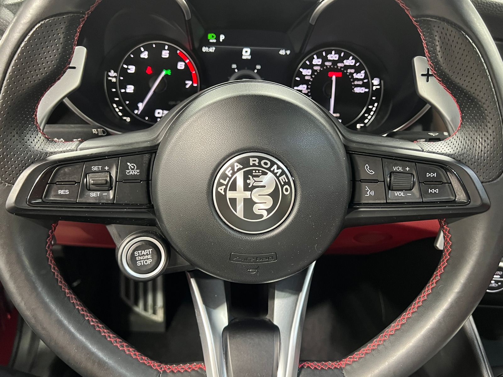 Thumbnail: 2020 Alfa Romeo Giulia - 4