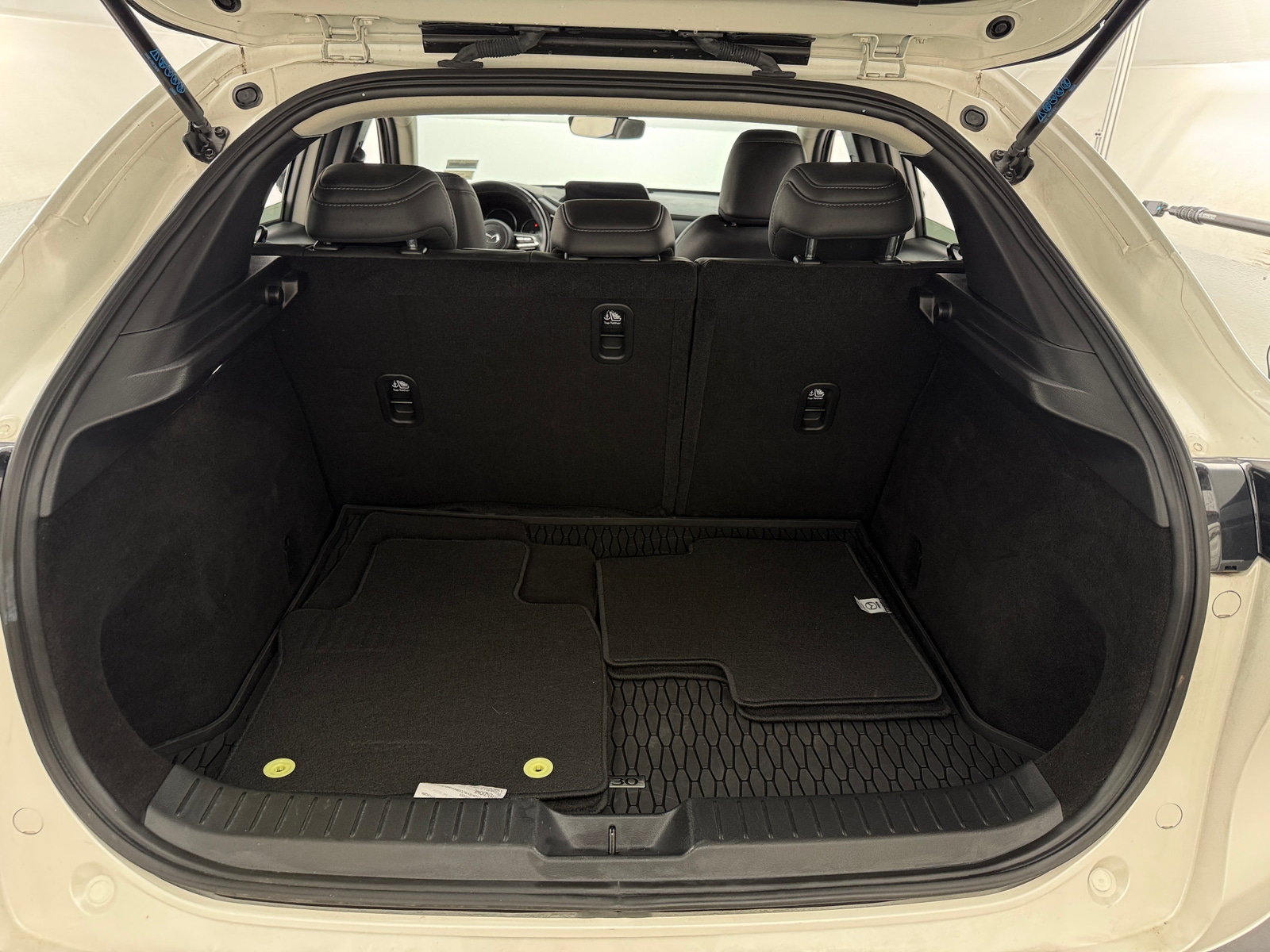 Thumbnail: 2023 Mazda CX-30 - 6