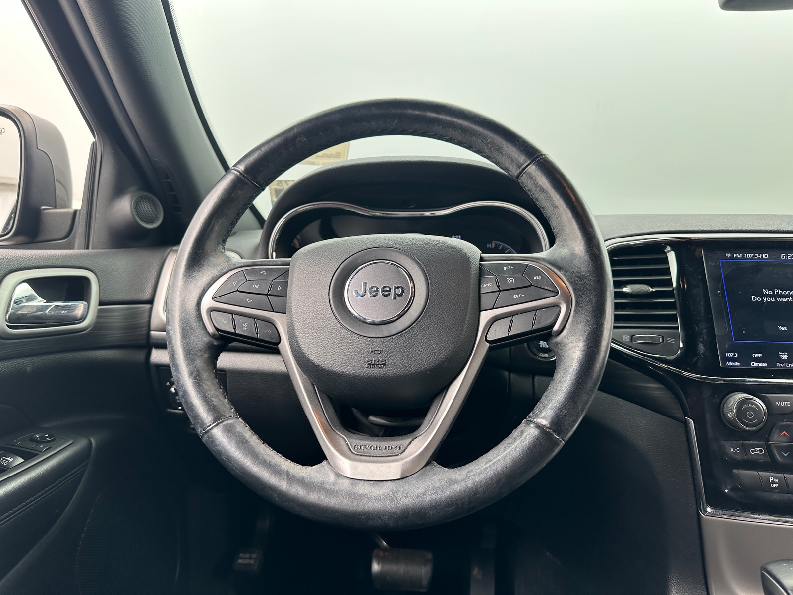 Thumbnail: 2020 Jeep Grand Cherokee - 5