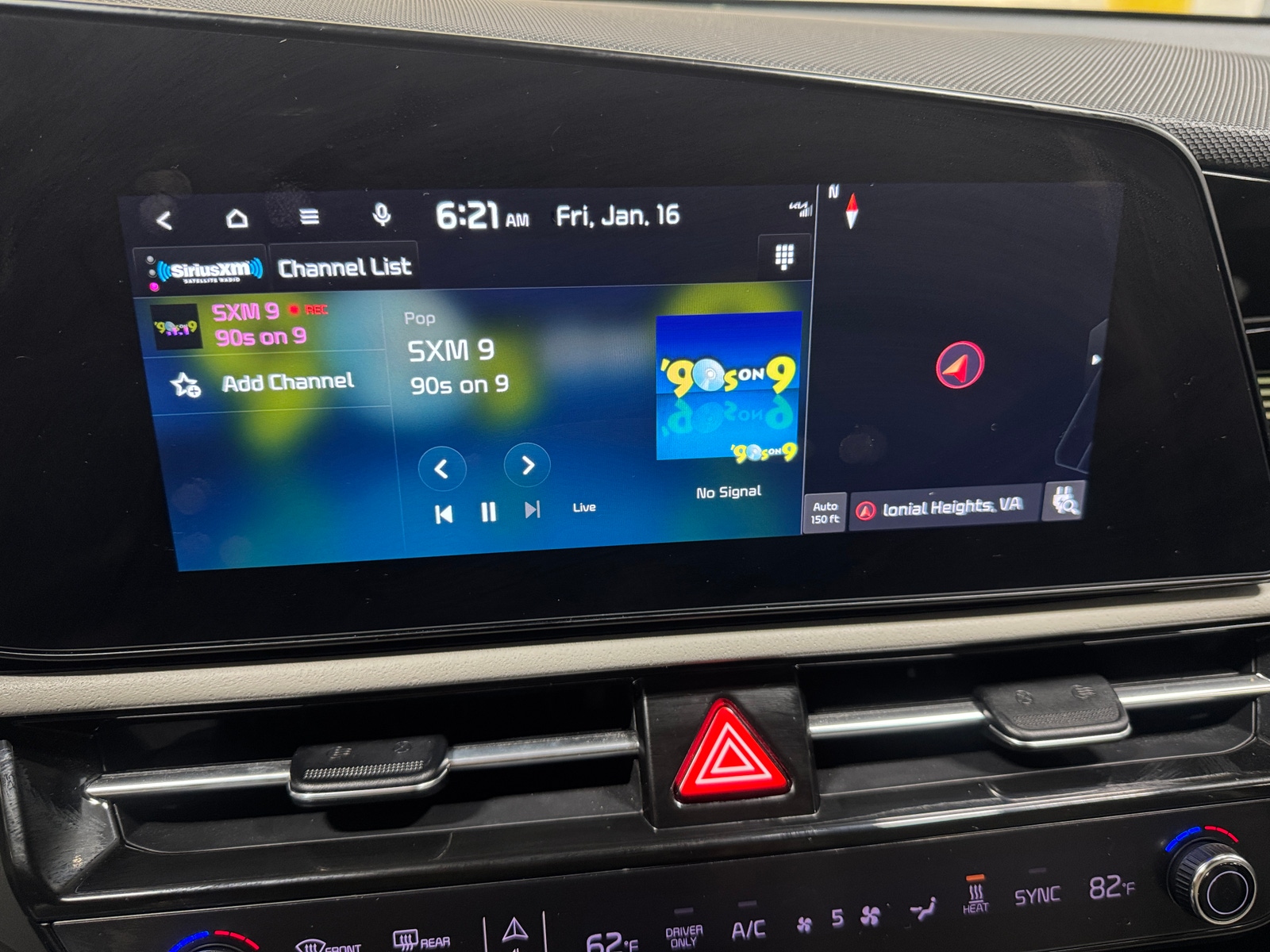 Thumbnail: 2023 Kia Niro - 3