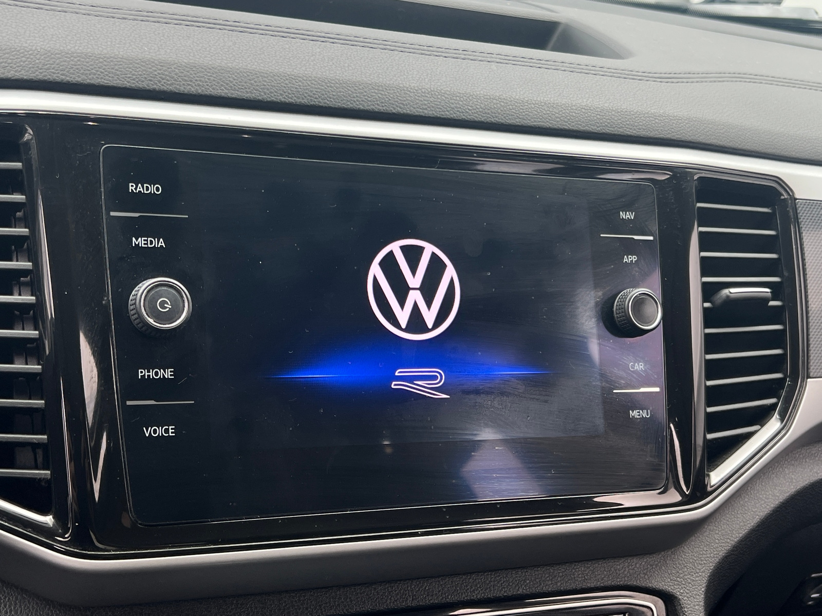 Thumbnail: 2021 Volkswagen Atlas - 3