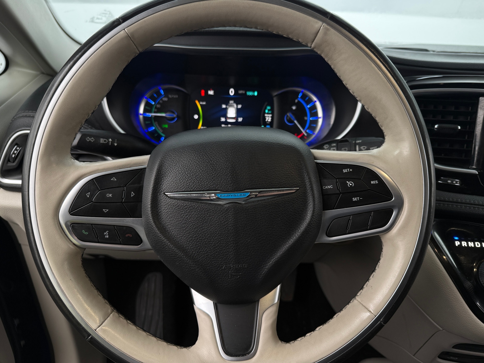 Thumbnail: 2020 Chrysler Pacifica - 4