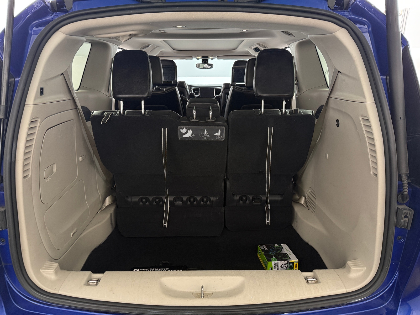 Thumbnail: 2020 Chrysler Pacifica - 6