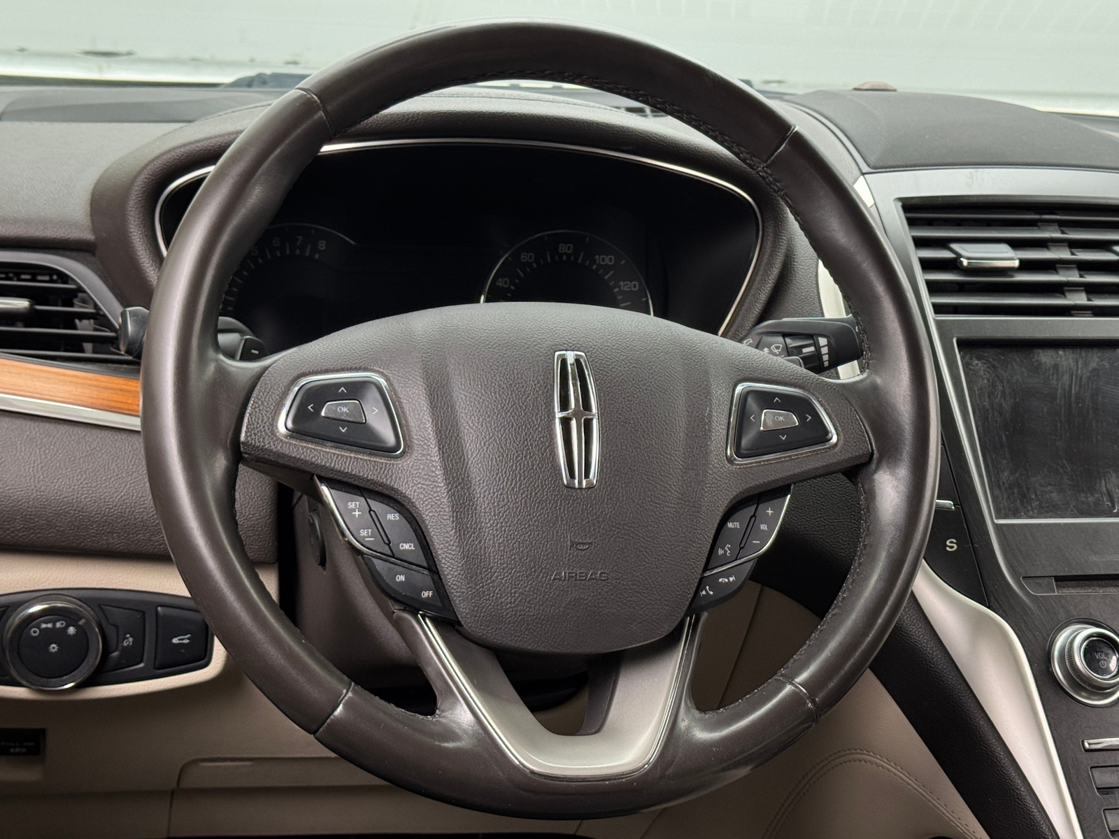 Thumbnail: 2018 Lincoln MKC - 5