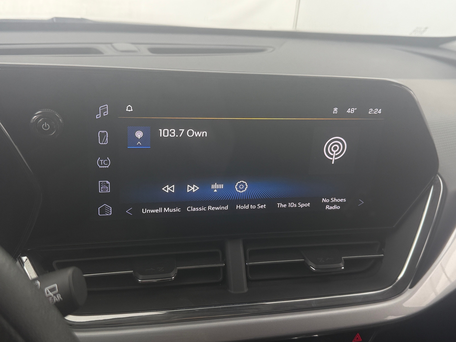 Thumbnail: 2025 Chevrolet Trax - 4