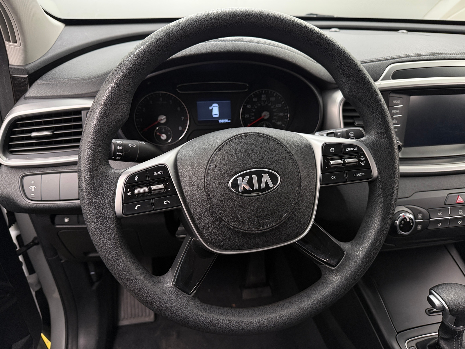 Thumbnail: 2020 Kia Sorento - 5