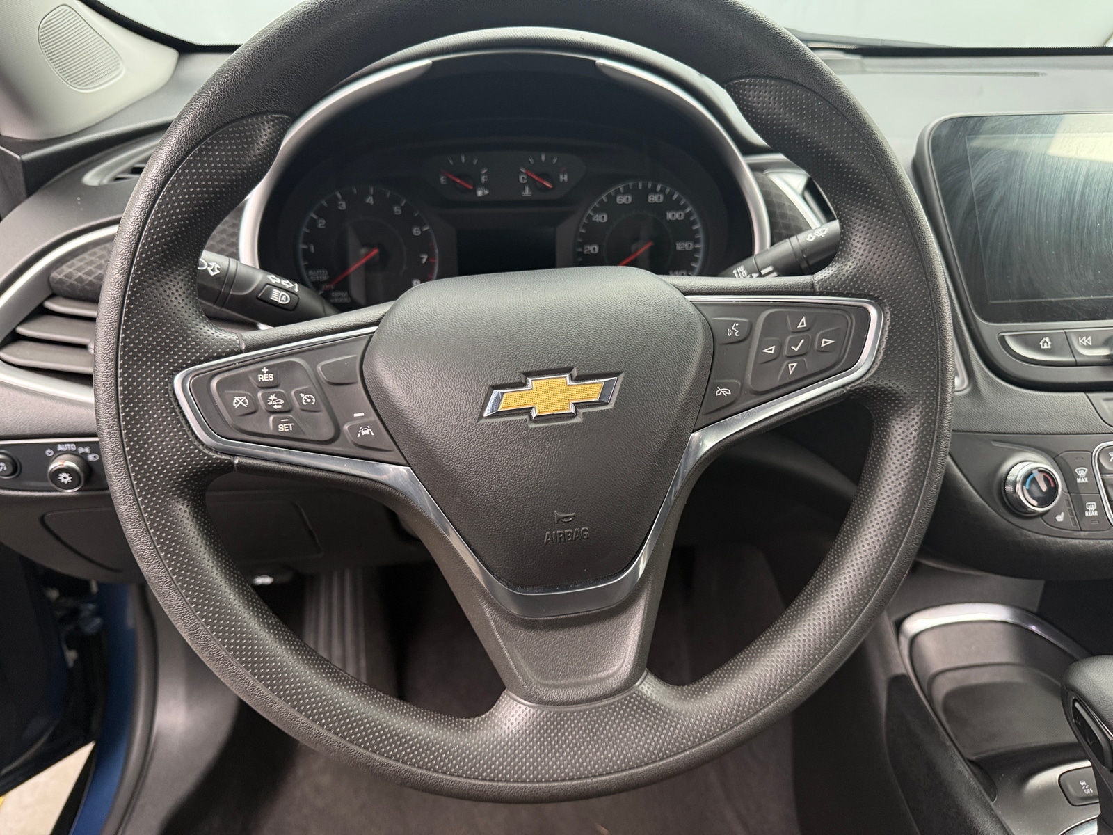 Thumbnail: 2024 Chevrolet Malibu - 5