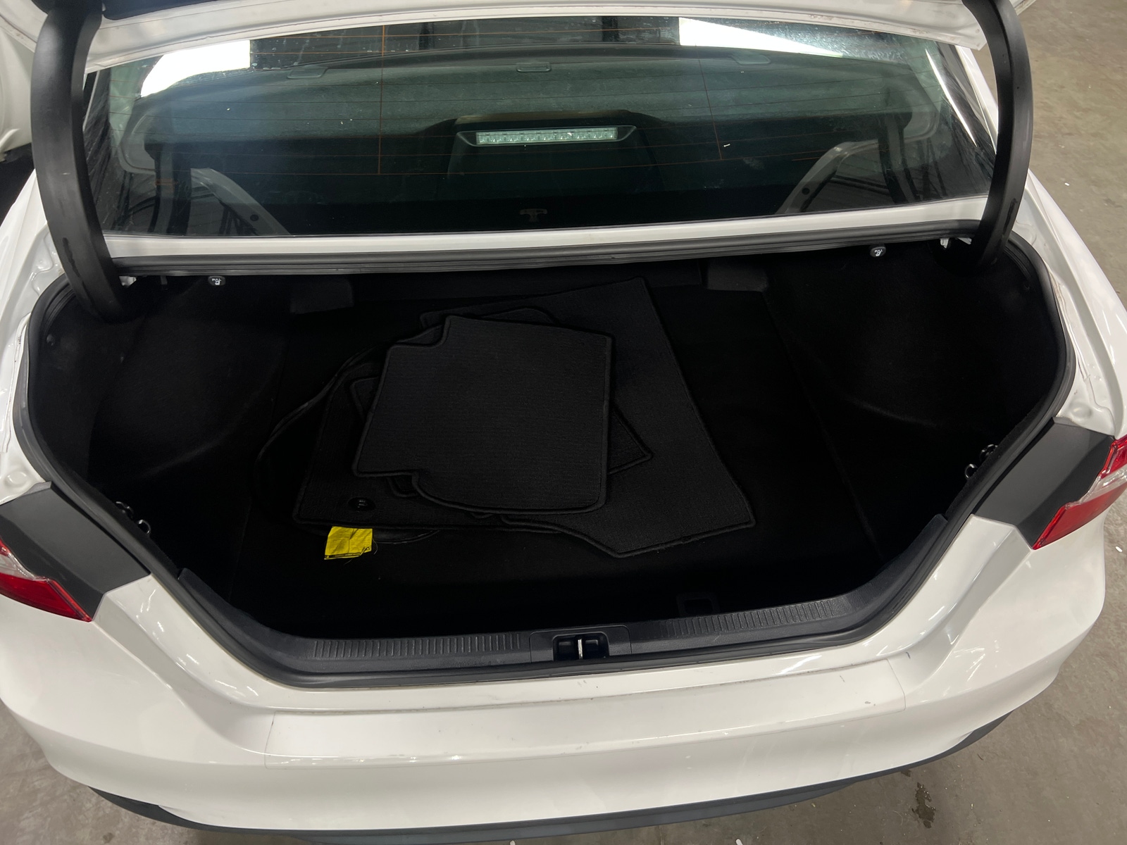 Thumbnail: 2020 Toyota Camry - 7