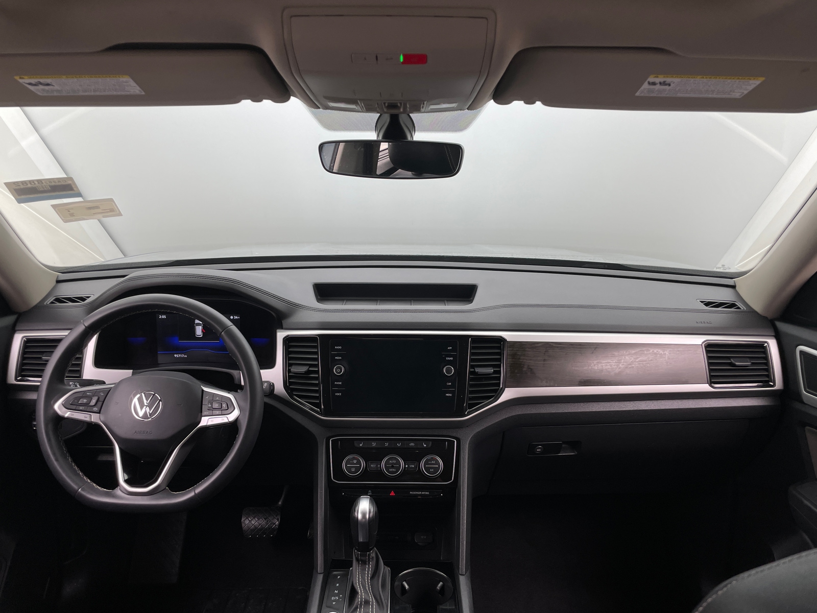 Thumbnail: 2022 Volkswagen Atlas - 2