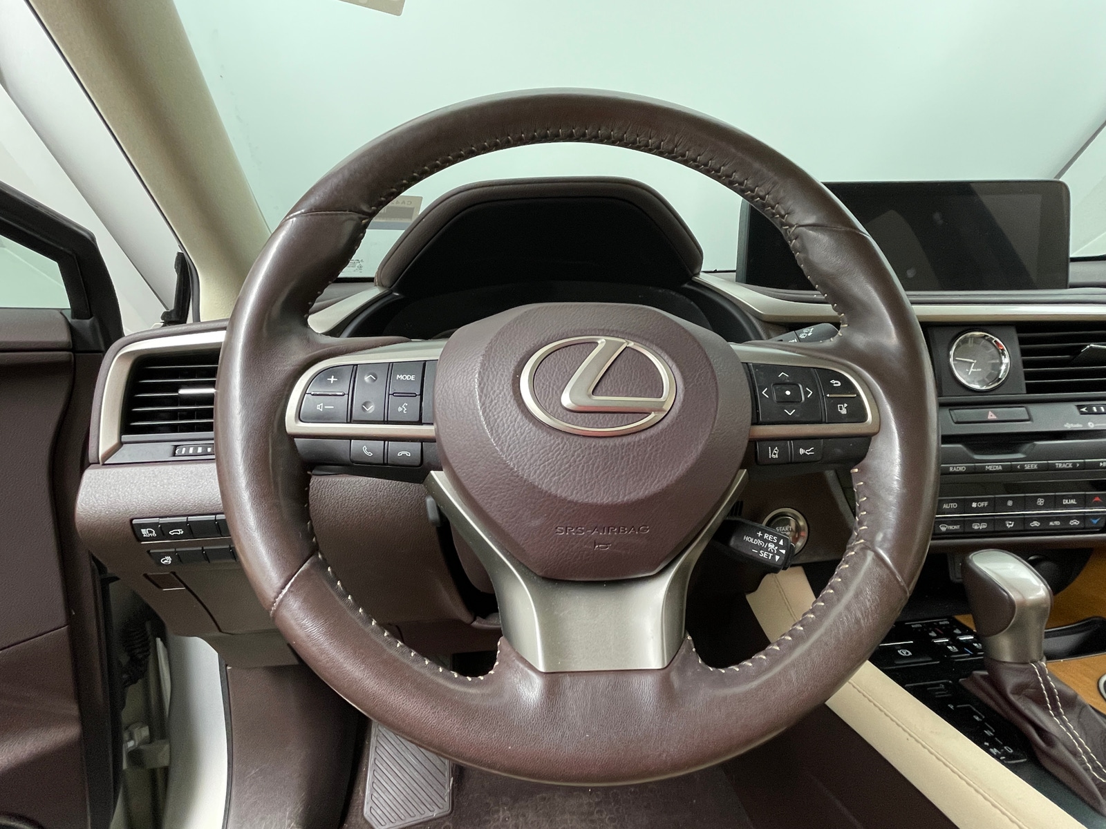 Thumbnail: 2020 Lexus RX - 4