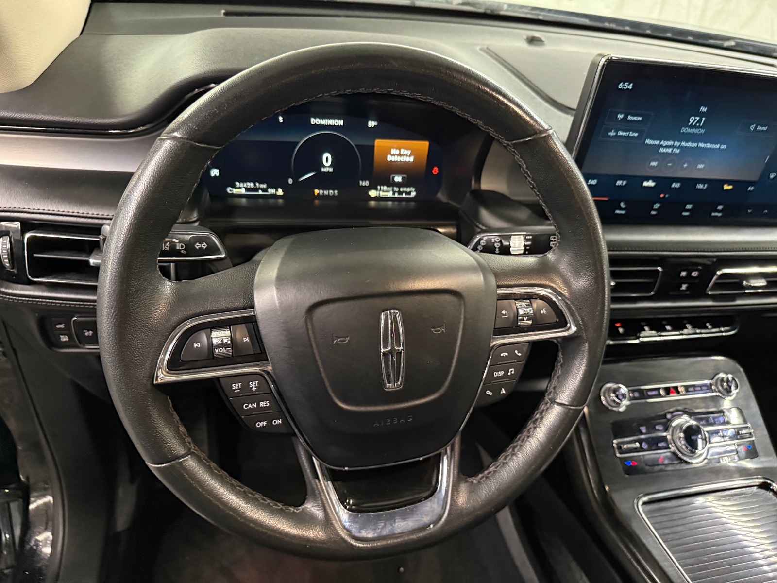 Thumbnail: 2021 Lincoln Nautilus - 4