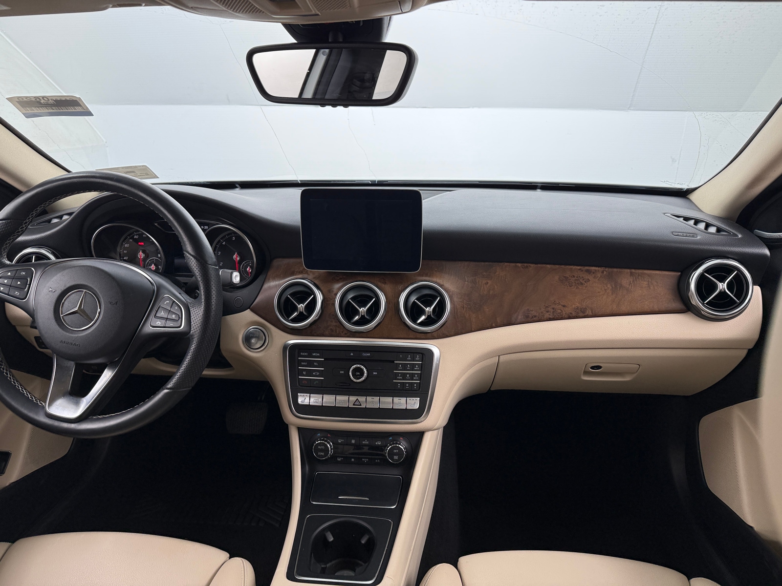 Thumbnail: 2019 Mercedes-Benz GLA - 2