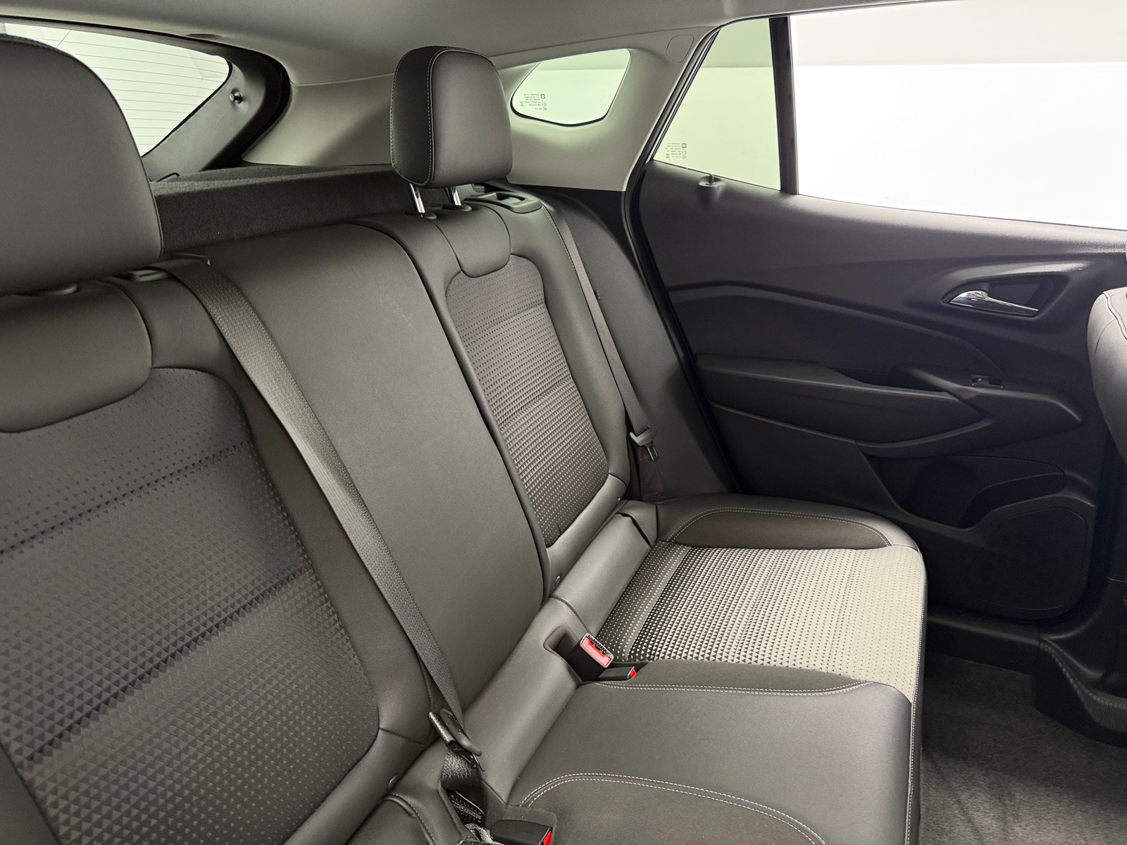 Thumbnail: 2025 Chevrolet Trax - 6