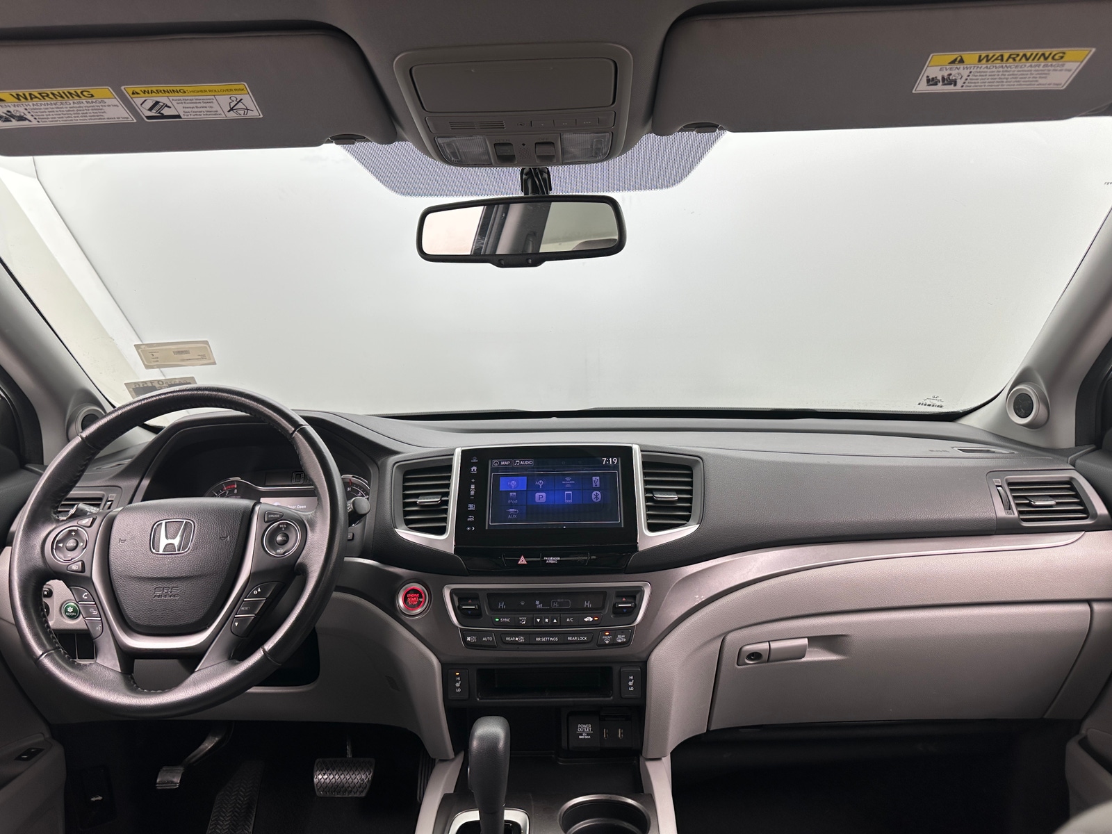 Thumbnail: 2017 Honda Pilot - 2