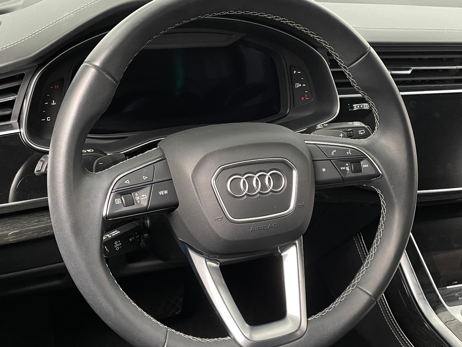 Thumbnail: 2025 Audi Q7 - 4