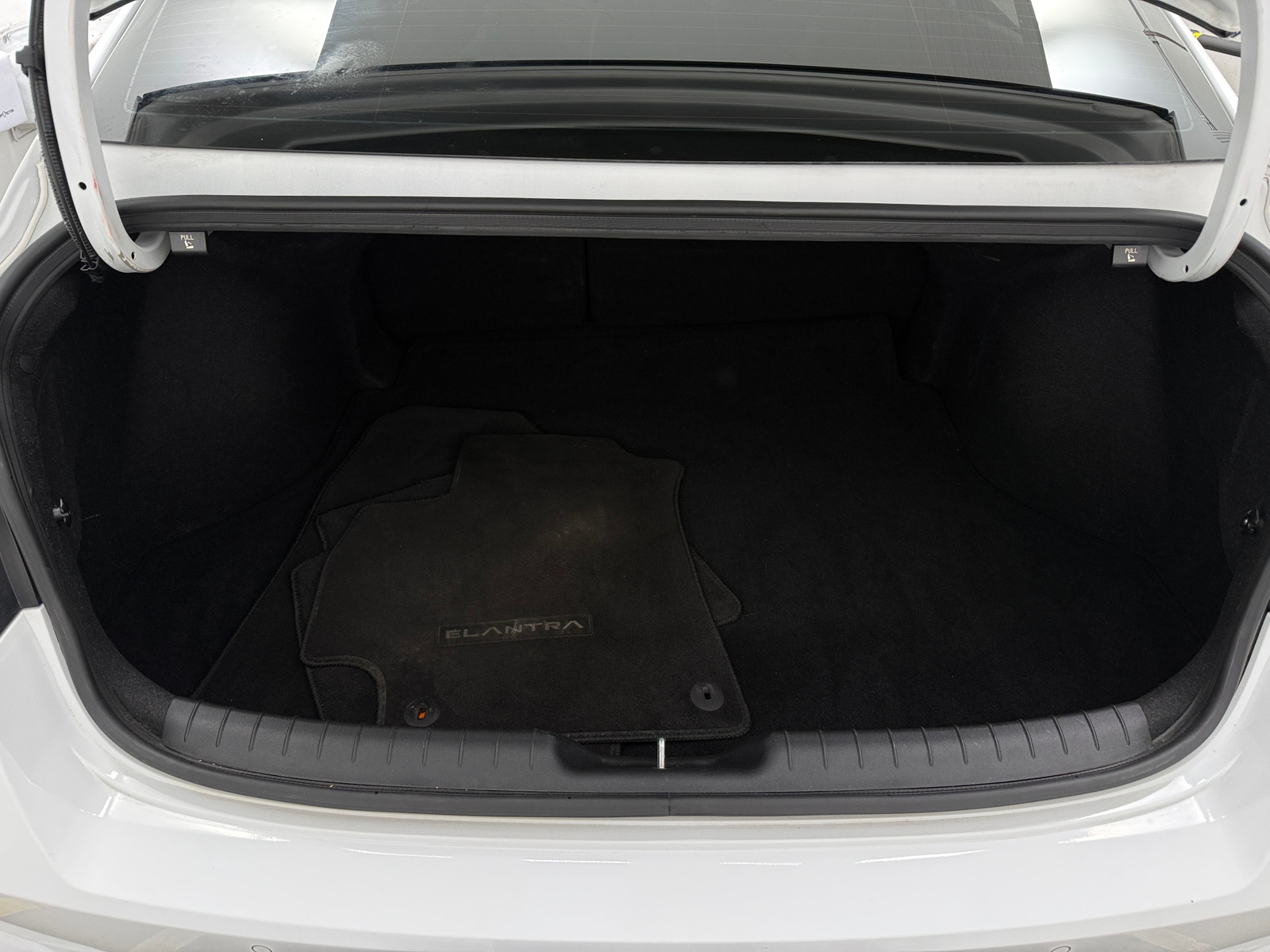 Thumbnail: 2023 Hyundai Elantra - 6