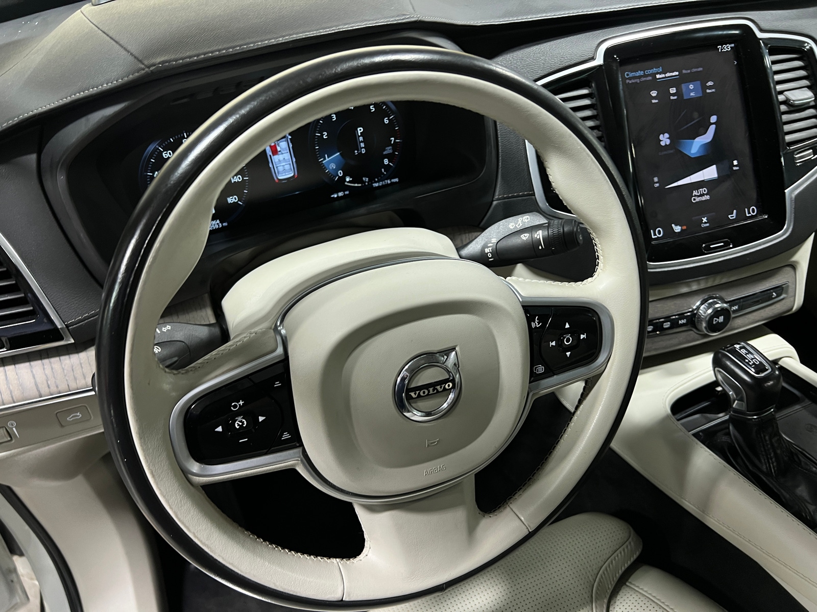 Thumbnail: 2021 Volvo XC90 - 4