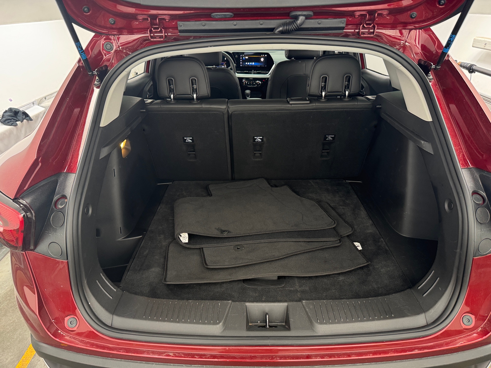 Thumbnail: 2025 Chevrolet Trax - 7