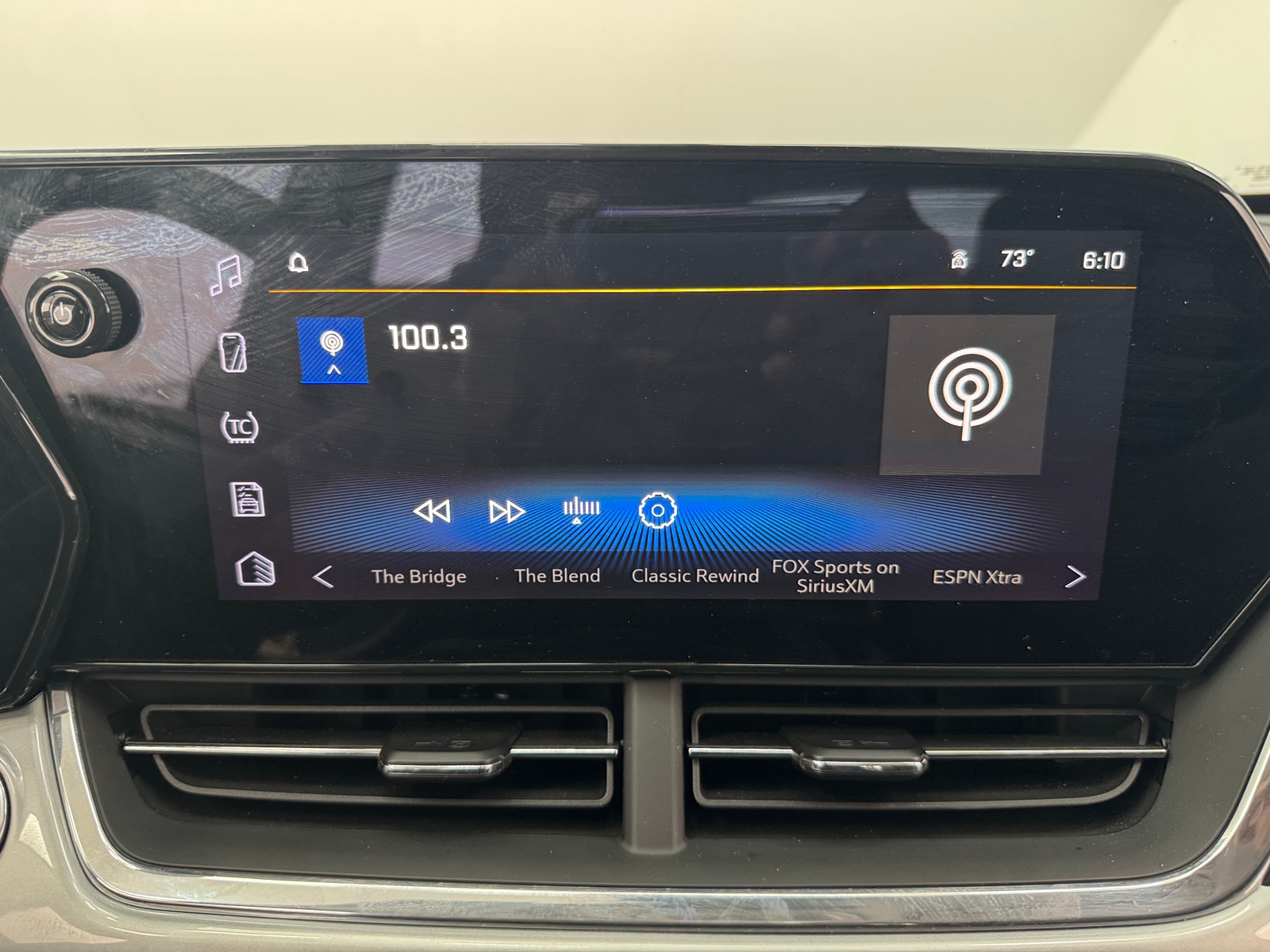 Thumbnail: 2025 Chevrolet Trax - 4