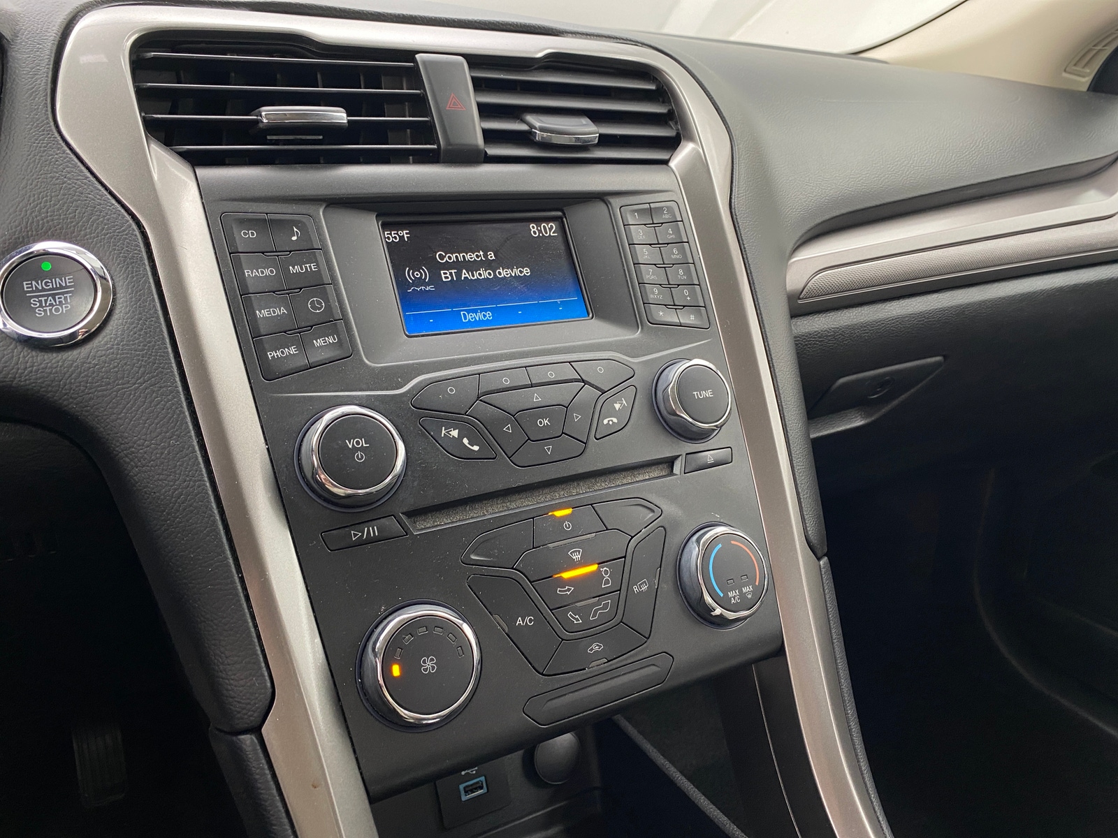 Thumbnail: 2017 Ford Fusion - 4