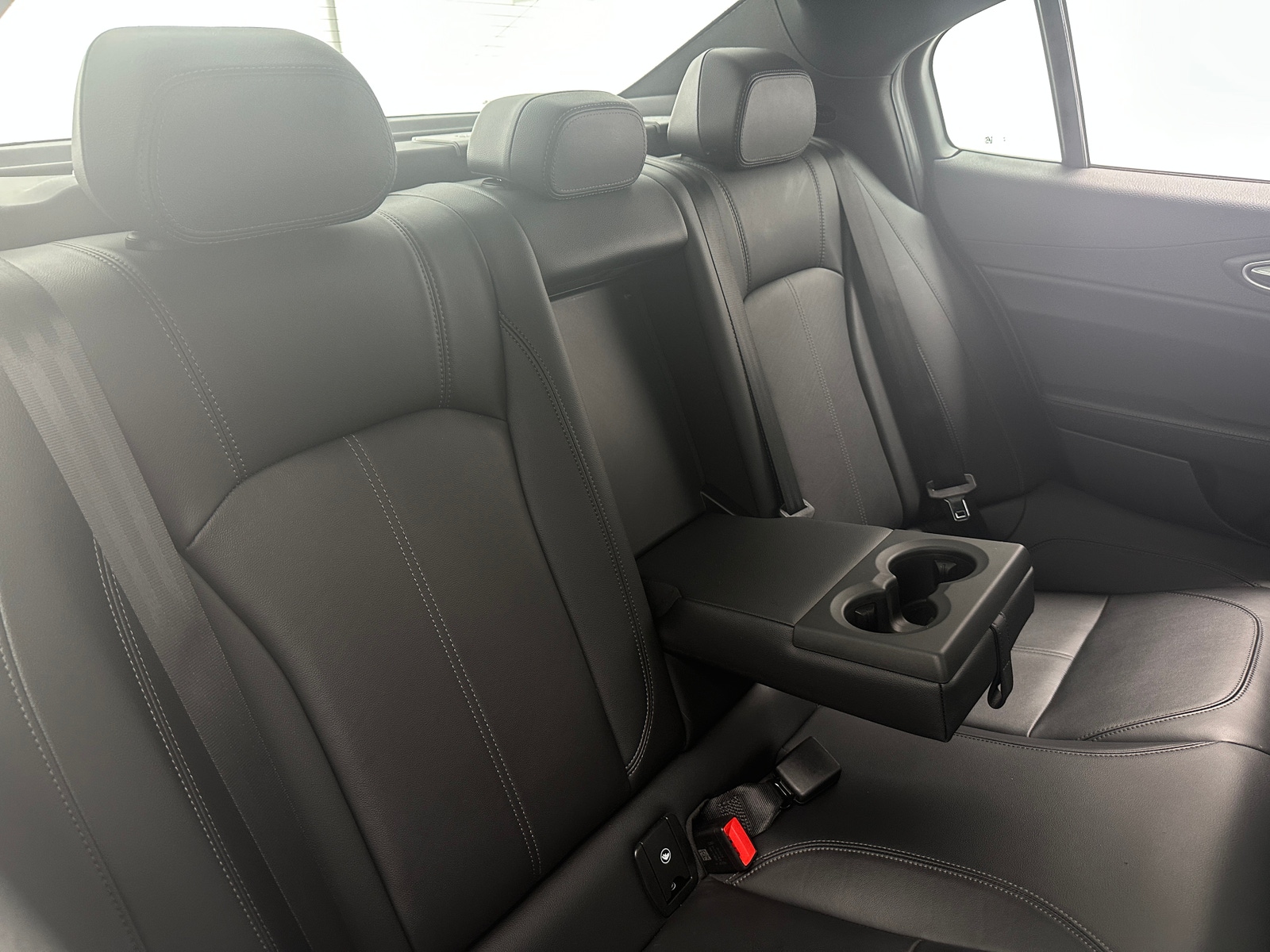 Thumbnail: 2023 Alfa Romeo Giulia - 5