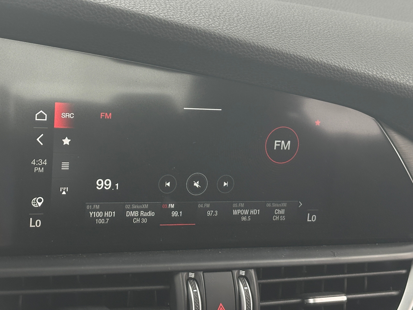 Thumbnail: 2023 Alfa Romeo Giulia - 3