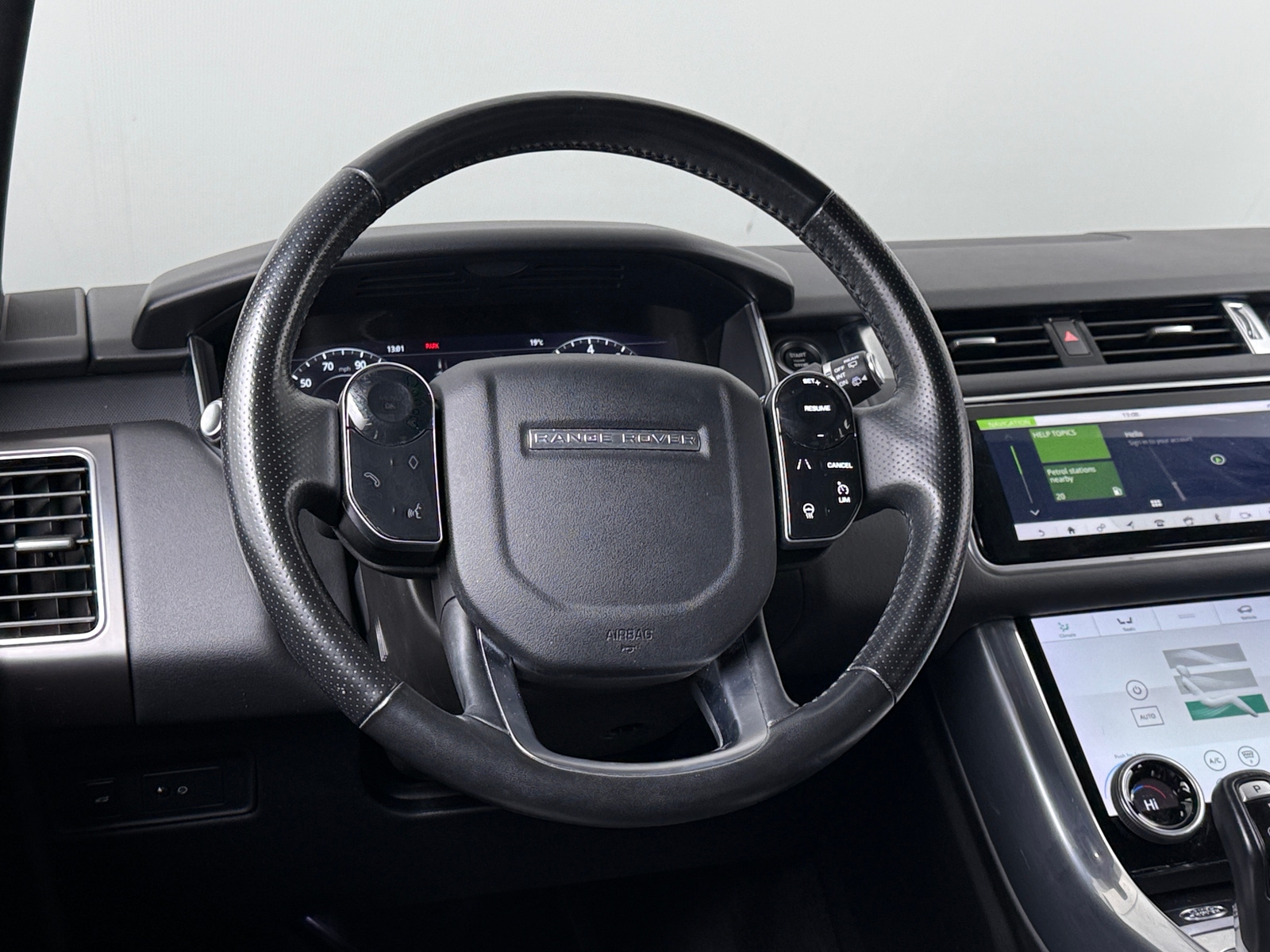 Thumbnail: 2018 Land Rover Range Rover Sport - 4