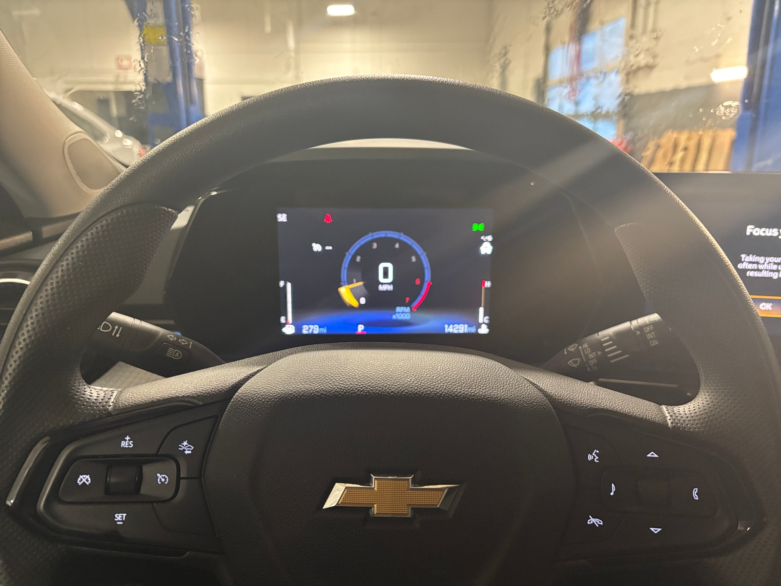 Thumbnail: 2025 Chevrolet Trax - 5