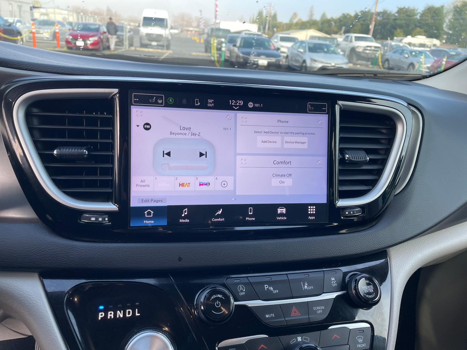 Thumbnail: 2024 Chrysler Pacifica - 4