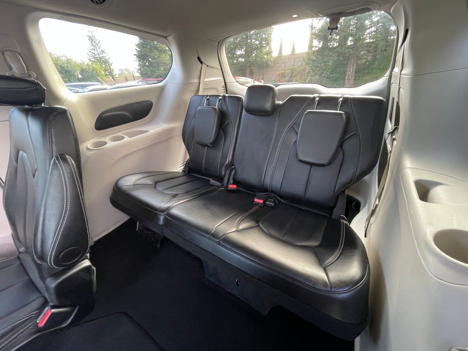 Thumbnail: 2024 Chrysler Pacifica - 6