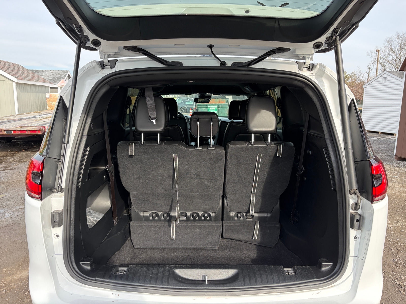 Thumbnail: 2025 Chrysler Pacifica - 5