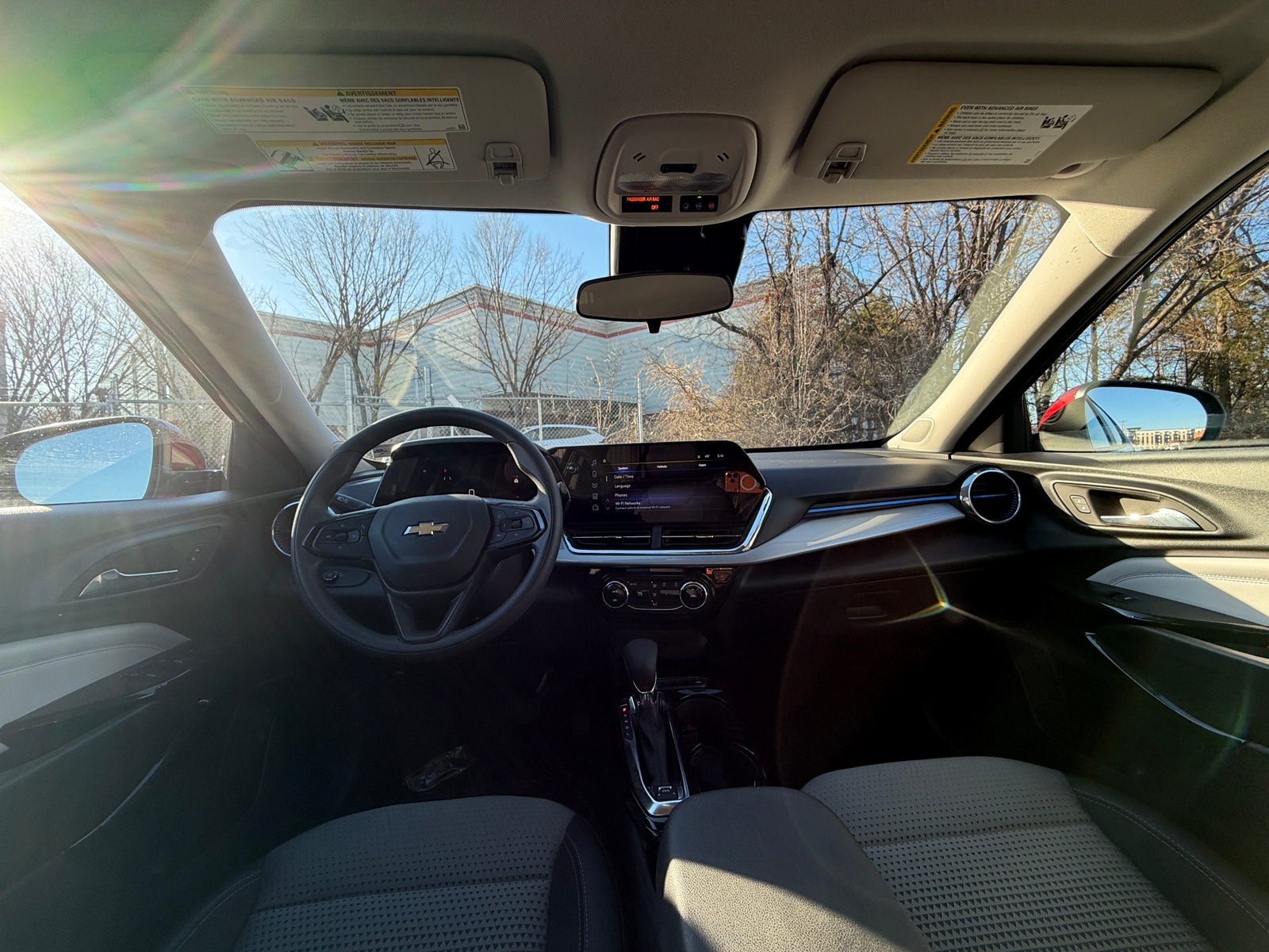 Thumbnail: 2025 Chevrolet Trax - 3