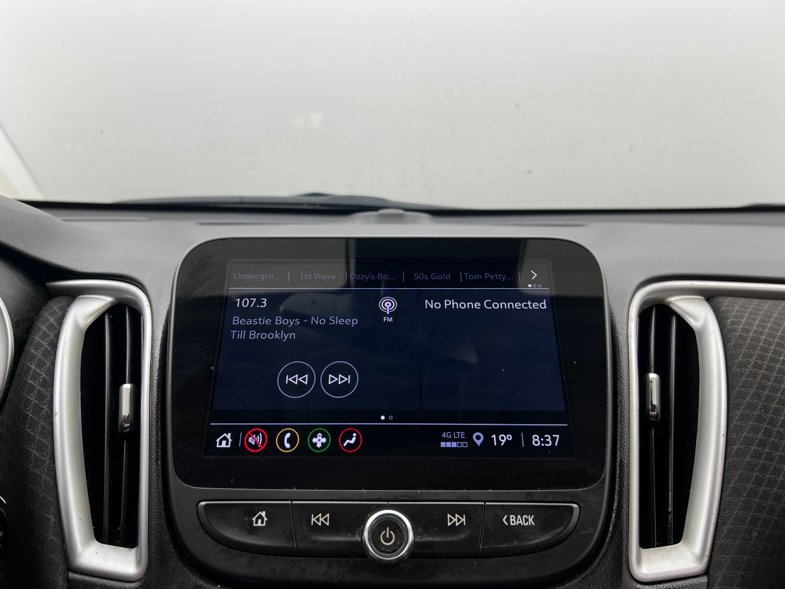 Thumbnail: 2023 Chevrolet Malibu - 4